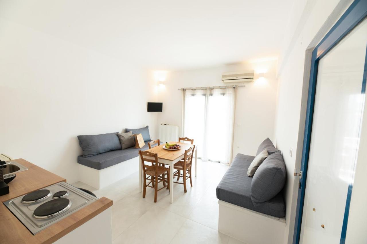 Muses Apartments Agia Anna  Buitenkant foto